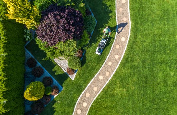 Mowing And Landscaping in Sandy