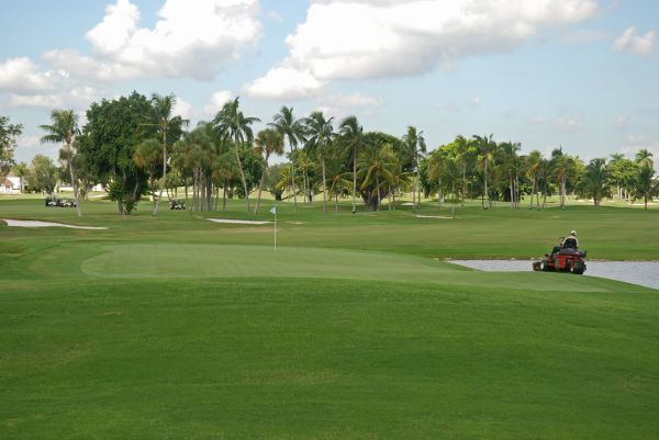 Golf Course Maintenance in Sandy